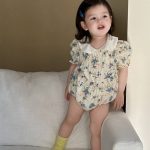 【66-90】ロンパース ベビー 小花柄 折り襟 レトロ
