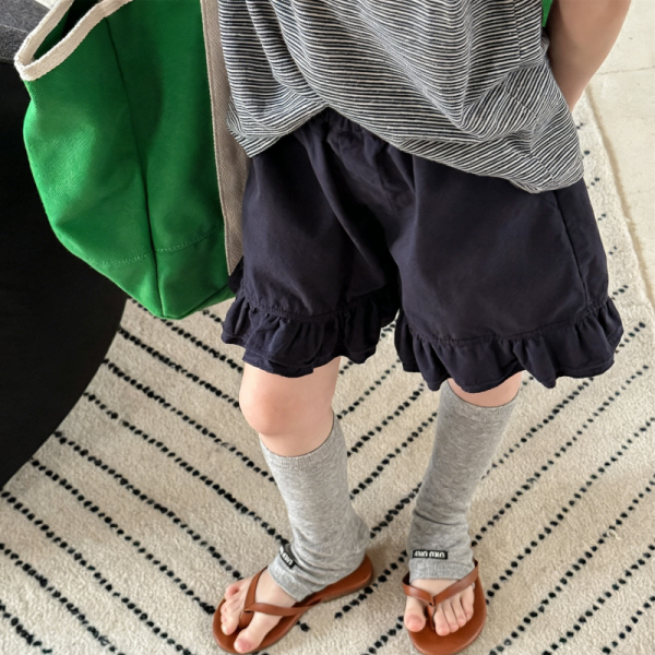 【80-130cm】ショートパンツ 女の子 フリル 無地 スウィート