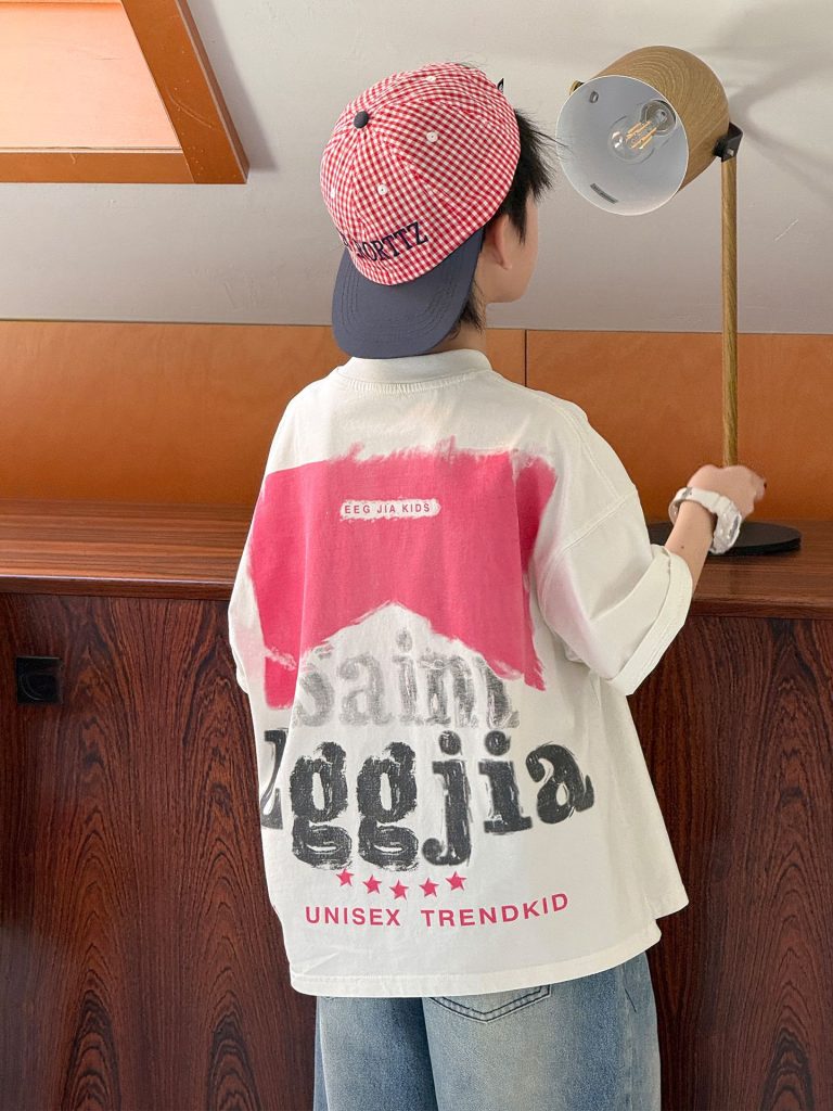 【100-160cm】半袖Tシャツ 男の子 英字 快適 ファッション