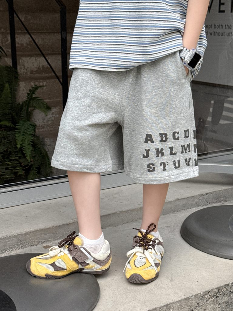 【100-160cm】ショートパンツ 男の子 英字 プリント スポーツ