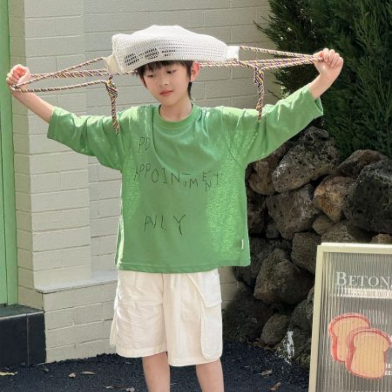 梅雨の季節におすすめの子ども服