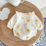 【66-100】ロンパース ベビー デイジー 刺繍 - 画像 (3)