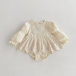 【66-90】ロンパース ベビー INS風 無地 レース付け - 画像 (9)