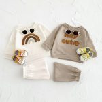 【73-100】セットアップ ベビー 字母刺繍 長袖トレーナー - 画像 (2)