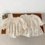 【73-110】ロンパースorワンピース ベビー 姉妹服 刺繍 - 画像 (4)