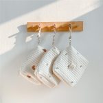 【GOODS】バッグ 刺繍 シンプル 多機能