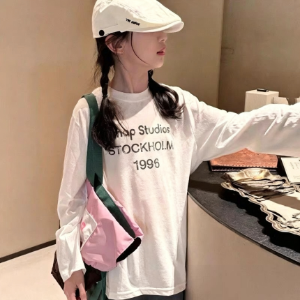 【90-160】長袖Ｔシャツ 女の子 プリント 英字 合わせやすい