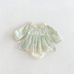 【66-90】ロンパース ベビー グリーン 花刺繡 - 画像 (3)