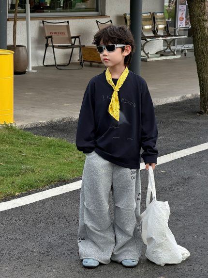 【90-160cm】Tシャツ 長袖 プリント 合わせやすい カジュアル 男の子