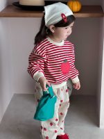 【73-110】パーカー ズボン イチゴ柄 ストライブ 女の子 - 画像 (2)