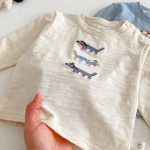 【73-120】長袖Tシャツ キッズ 犬柄 ワッペン ゆったり - 画像 (5)