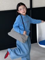 【100-150】長袖Tシャツ 女の子 コットン 英字プリント シンプル - 画像 (6)