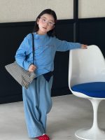 【100-150】長袖Tシャツ 女の子 コットン 英字プリント シンプル - 画像 (4)