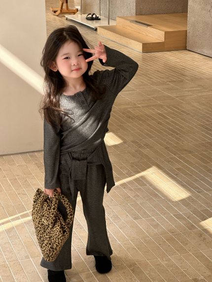 【90-140】二点セット トップス＆フレアパンツ 女の子 韓国風 シンプル おしゃれ
