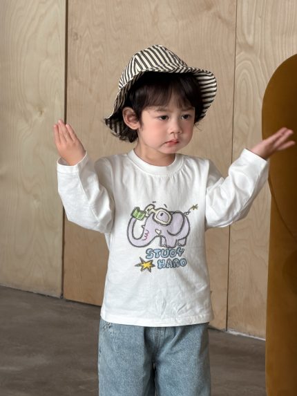 【73-110】Tシャツ プリント ラウンドネック 長袖  男の子