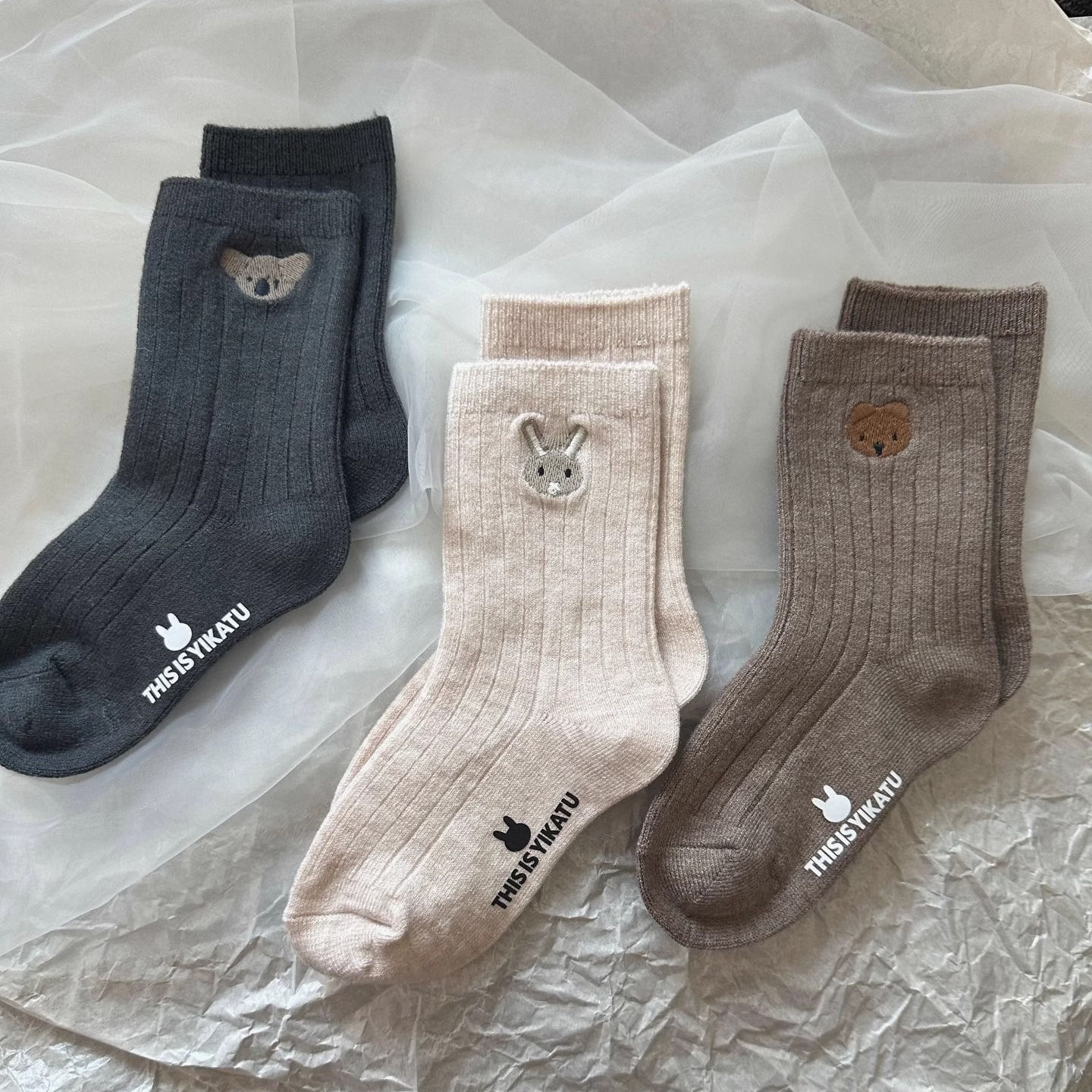 O1CN01sYlFj11f4WizsK4kX_2217820673953-0-cib.jpg 【GOODS】3足セット ソックス 動物柄 刺繍 - 画像 (1)