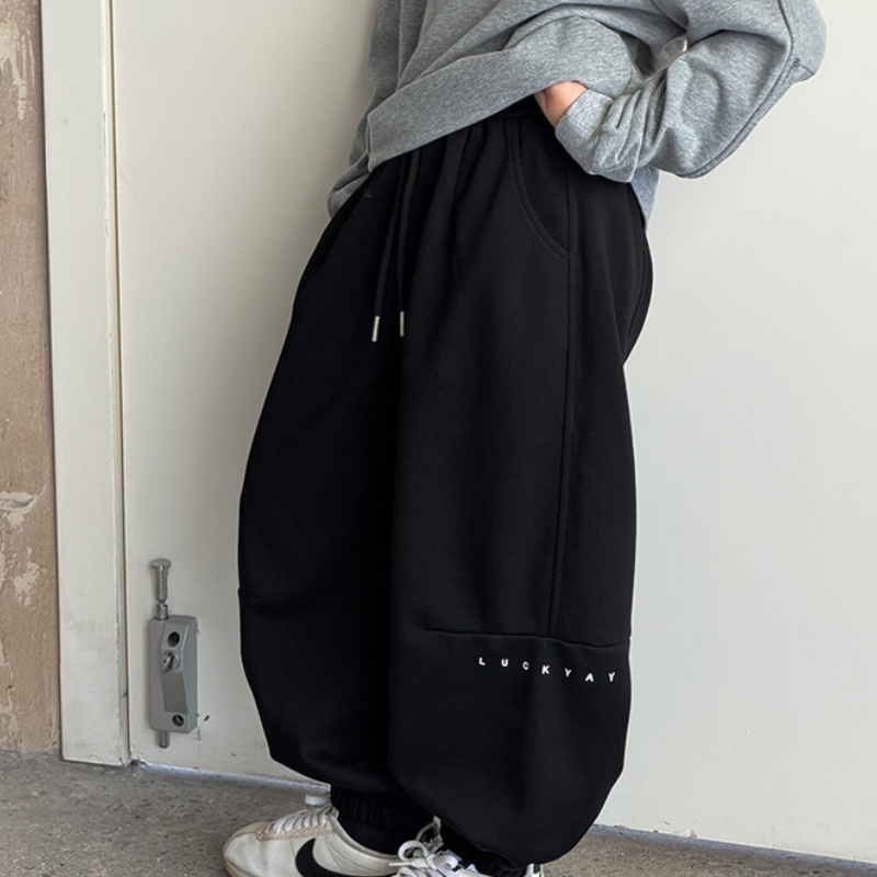 成長期の子どもに合うウエストサイズのパンツ