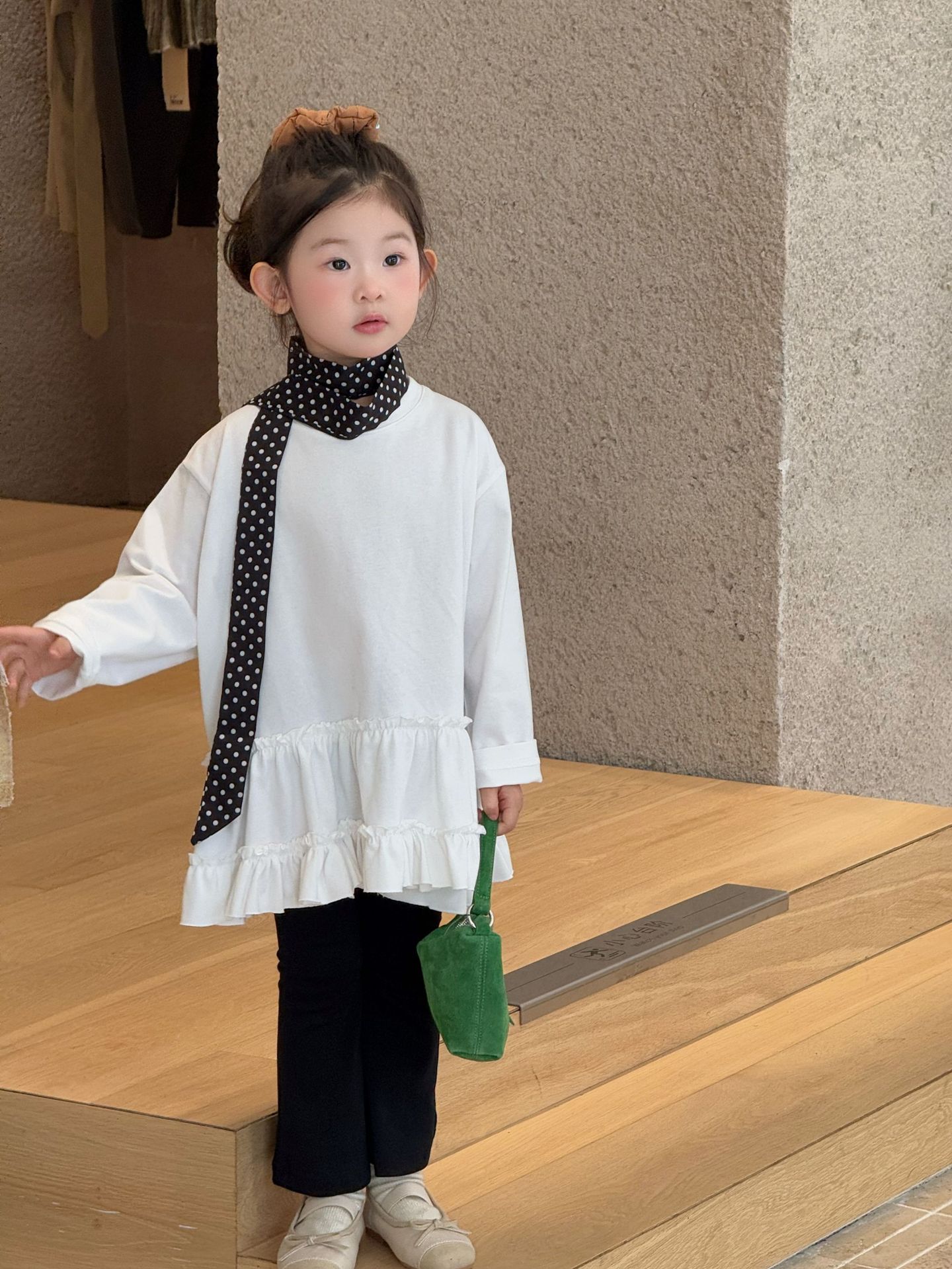 主图-01 (5) 【90-140】長袖Tシャツorフレアパンツ 女の子 韓国風 無地 シンプル ガーリー - 画像 (1)