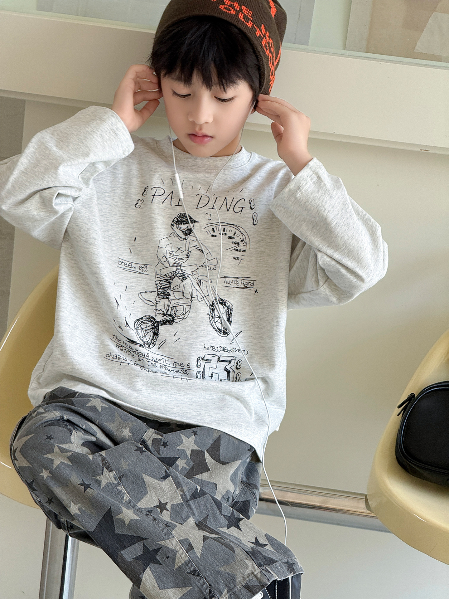 主图-01 (9) 【90-160】長袖Tシャツ 男の子 胸元プリント カジュアル ゆったり - 画像 (1)
